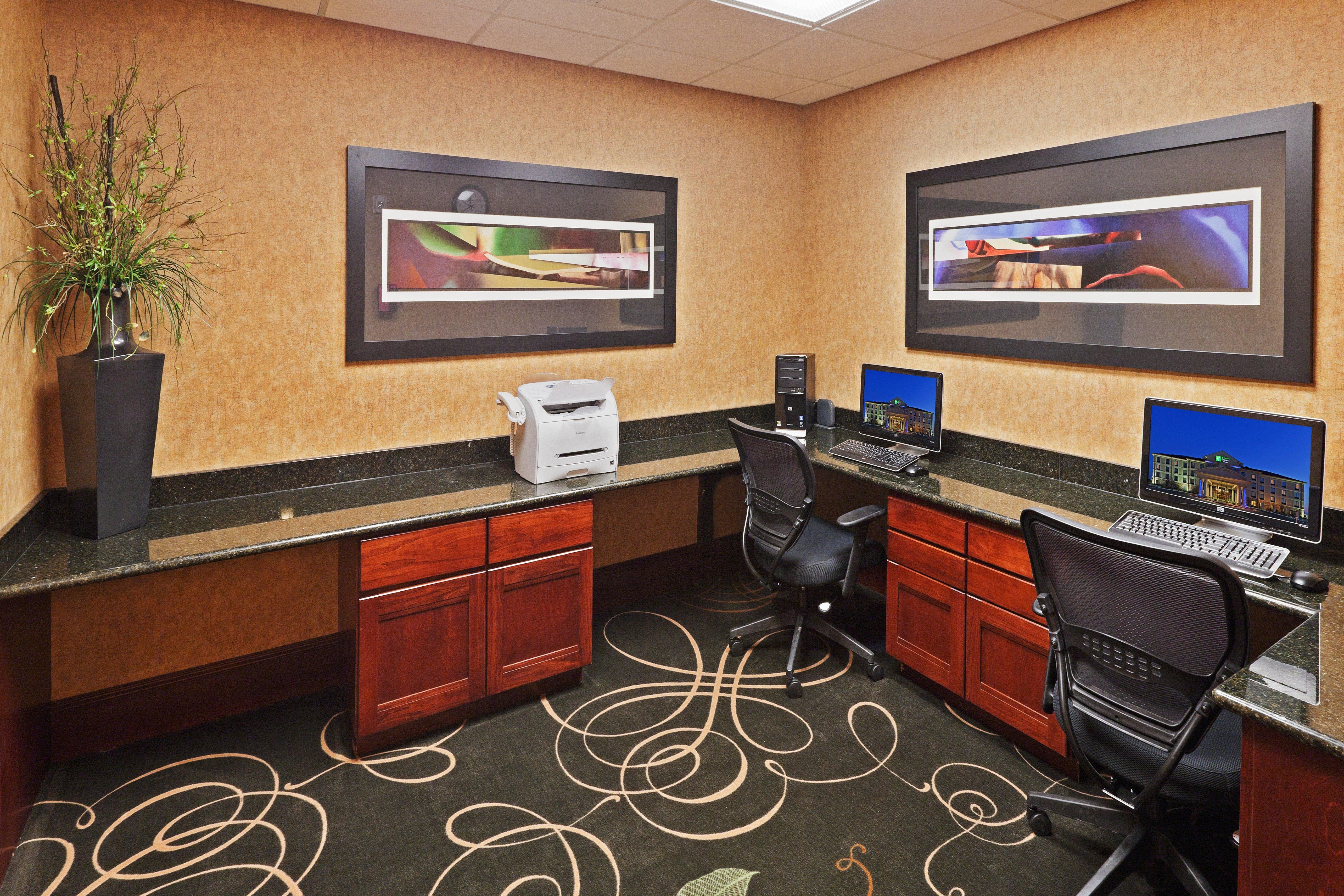 Holiday Inn Express & Suites Poteau By Ihg Exterior foto